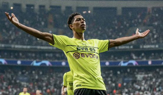 国际乒联混团世界杯：日本队胜瑞典队（国际乒联混合团体世界杯：日本队力克瑞典队）