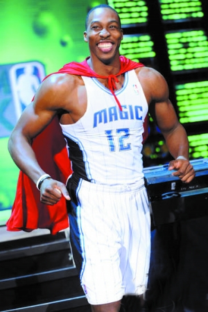 巴黎圣日耳曼姆巴佩连续两场破门（巴黎圣日耳曼前锋姆巴佩连场破门）