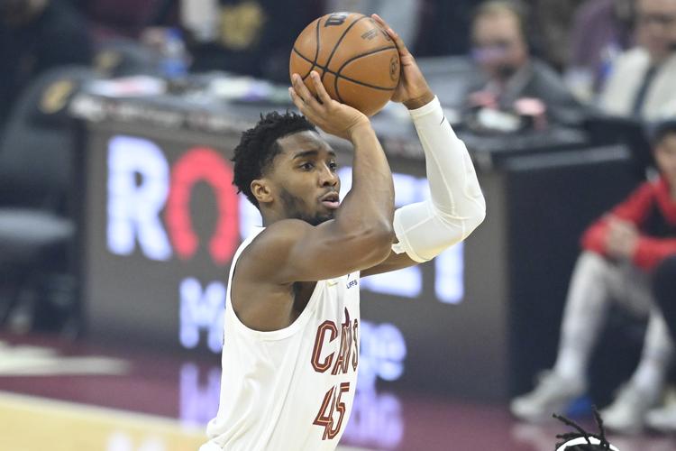 本泽马：皇马需要姆巴佩在关键时刻挺身而出，他得和队友谈谈（本泽马：皇马盼姆巴佩关键时刻扛旗 他需尽快与队友沟通）