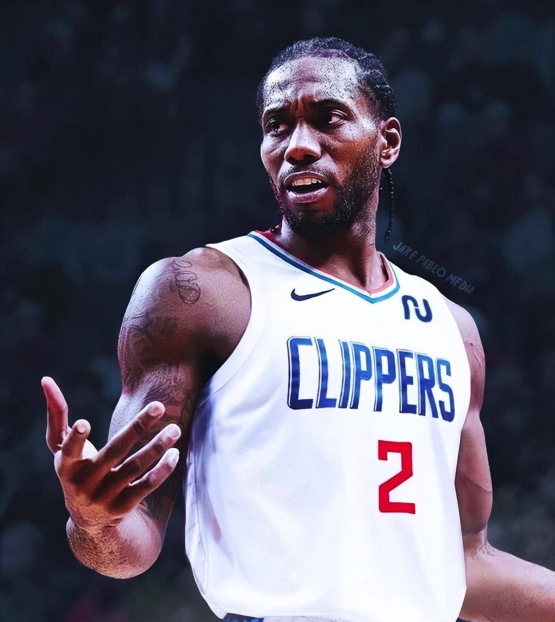 立大功！杨瀚森造埃迪第5次犯规，后者被换下（关键一幕！杨瀚森造成埃迪第5次犯规，埃迪随即被换下）