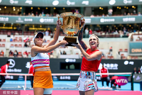 争夺联赛的 争夺联赛的