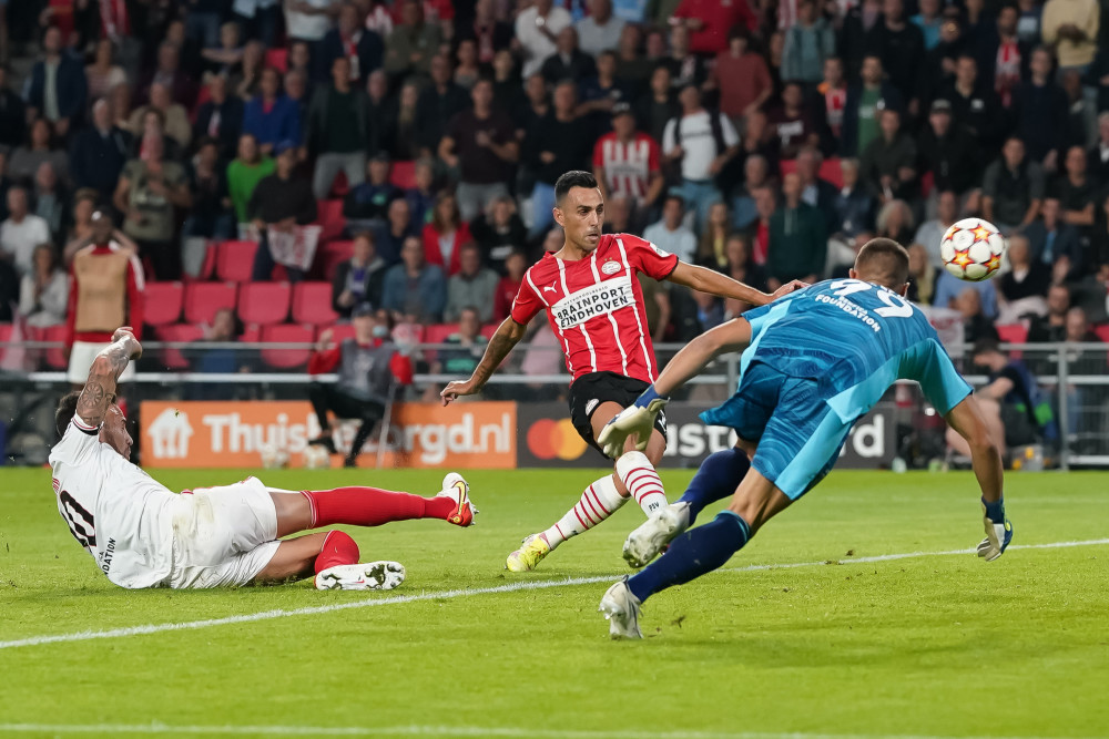 俱乐部凭借 俱乐部凭借